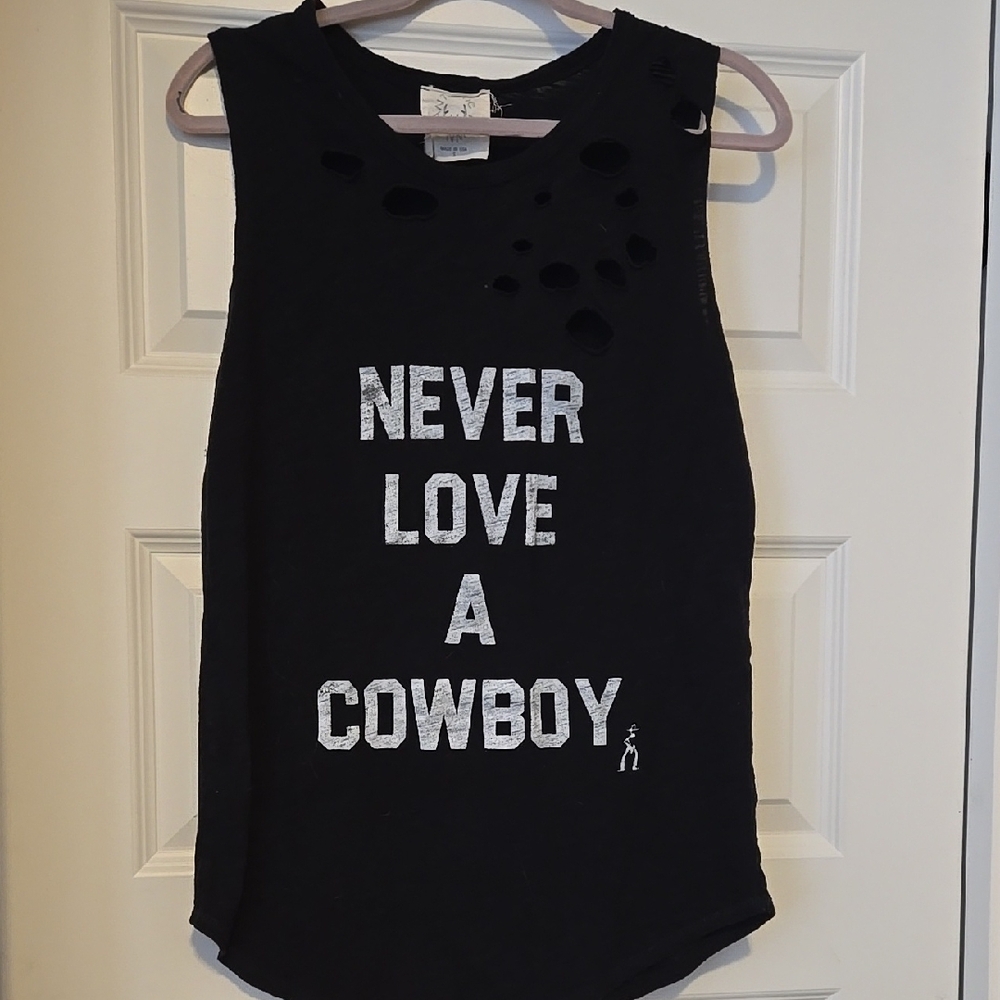 Black Sleeveless tank NEVER LOVE A 🐄 🤠 COWBOY Celebrity Worn Out There ripped